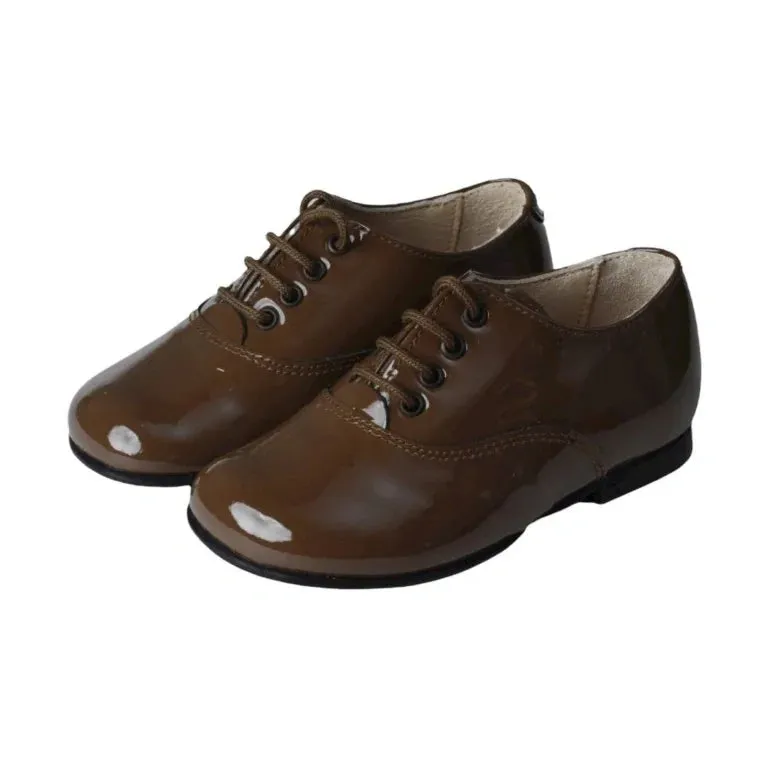 19122 - Brown Patent Leather Lace for Boy by Beberlis